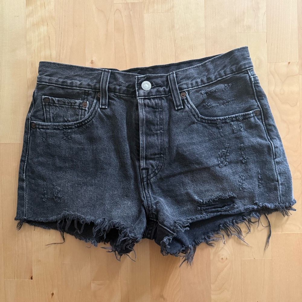 Levi’s 501 Black Distressed Denim Shorts size 27